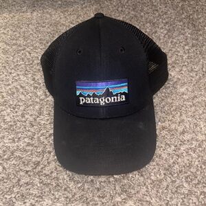 Patagonia Black trucker hat